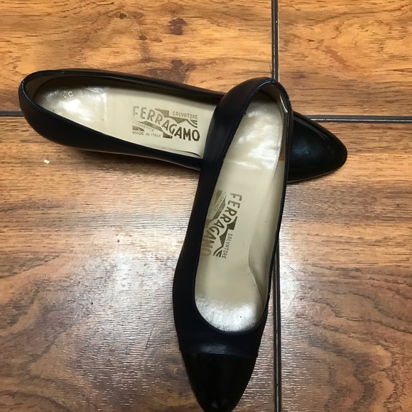 Salvatore Ferragamo Shoes -Size -7/ AA Colors Navy & Black-Good Condition - Picture 8 of 16